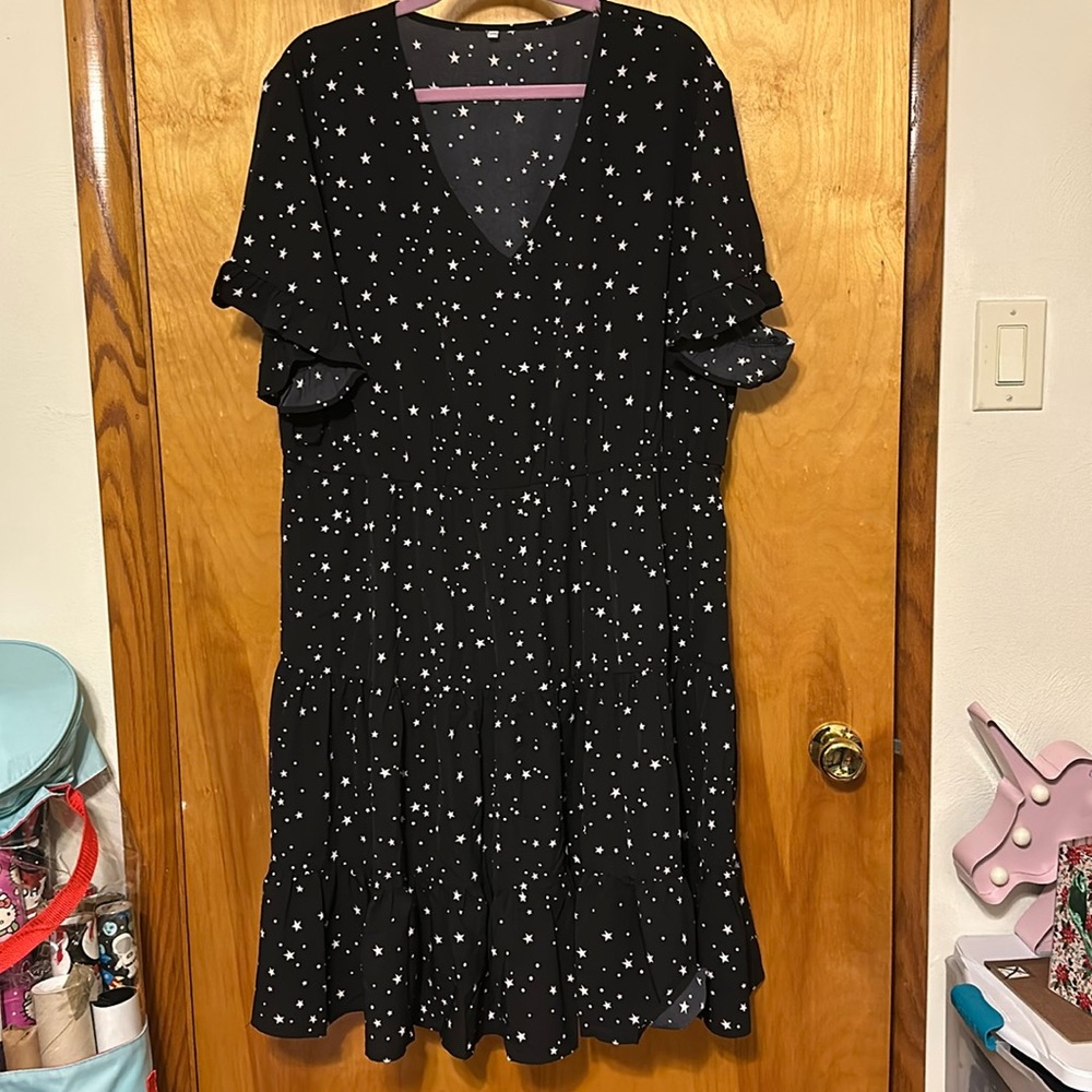 Women’s tiered babydoll dress with stars, Size 3x